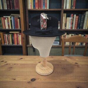 MONTIQUE ICONIFY COLLECTION NAVY 2 1/4" BRIM BEAVER LOOK FELT HAT. H81